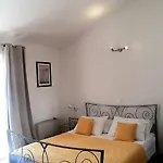 House Merlin Apartament *