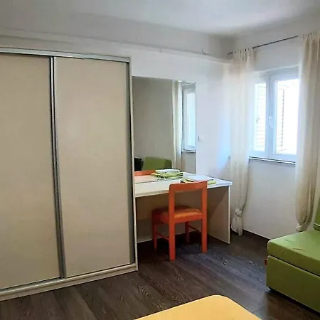 House Merlin Apartment